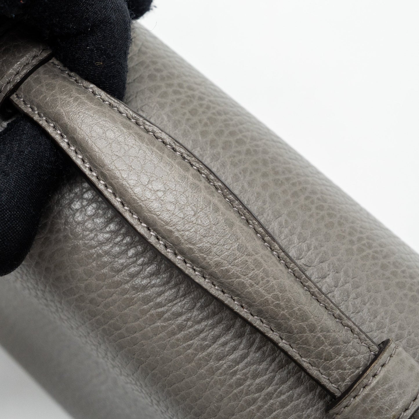 Gucci top handle messanger bag calfskin grey L