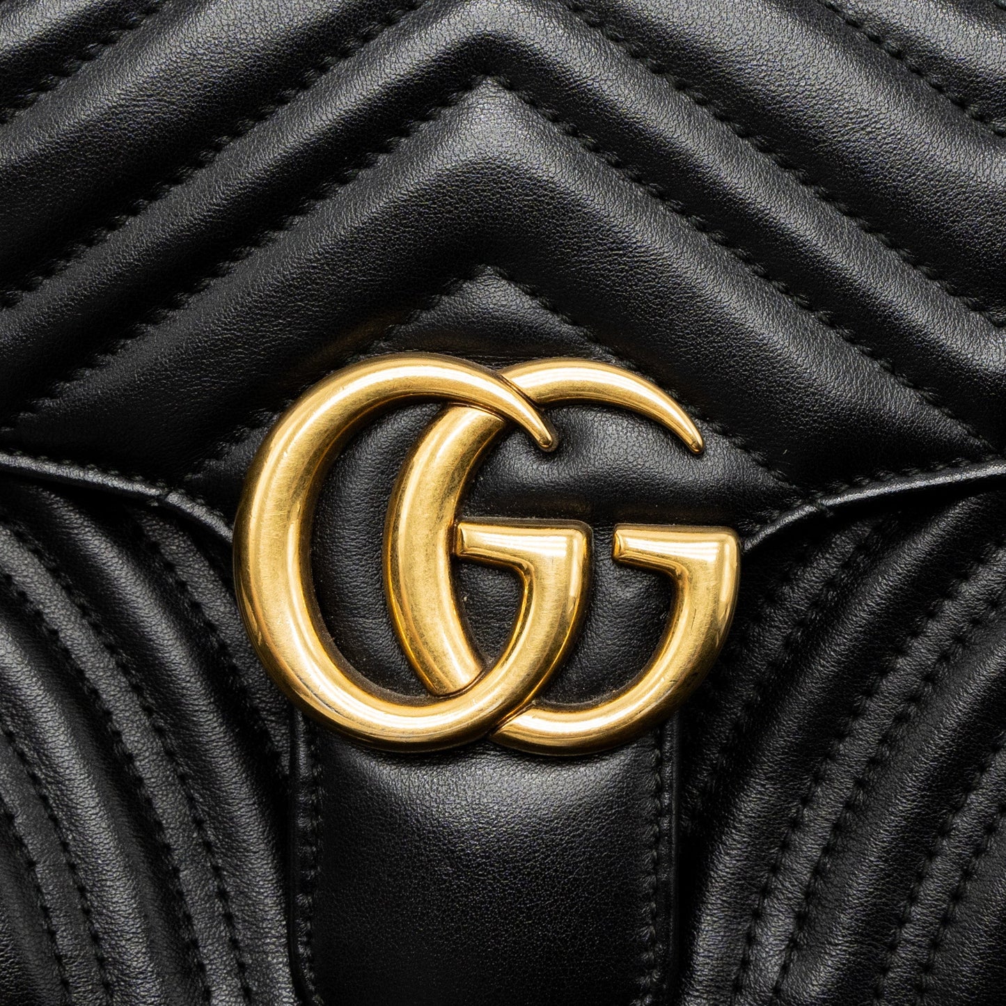 Gucci Small GG Marmont Bag Calfskin Black
