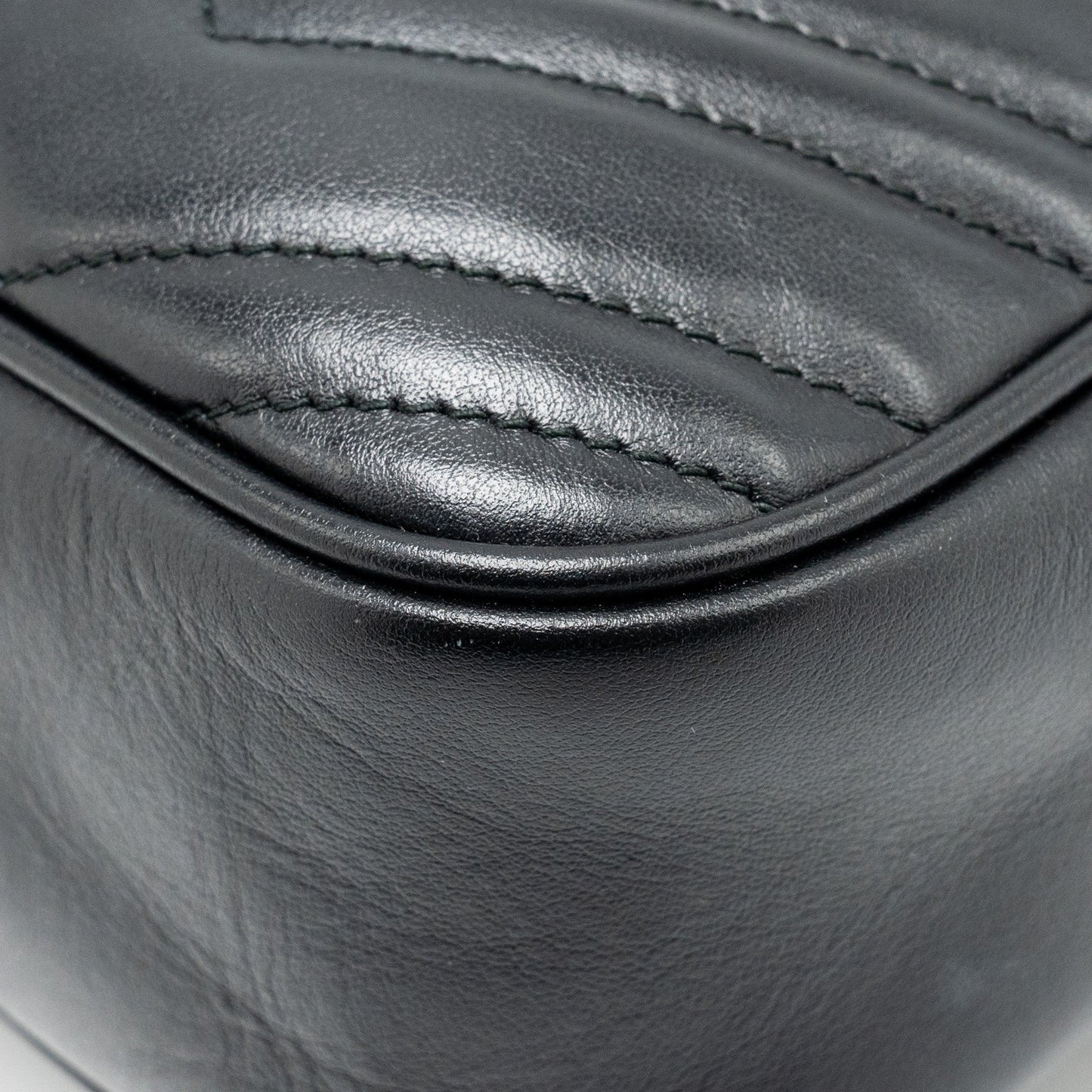 Gucci Marmont Camera Bag Calfskin Black
