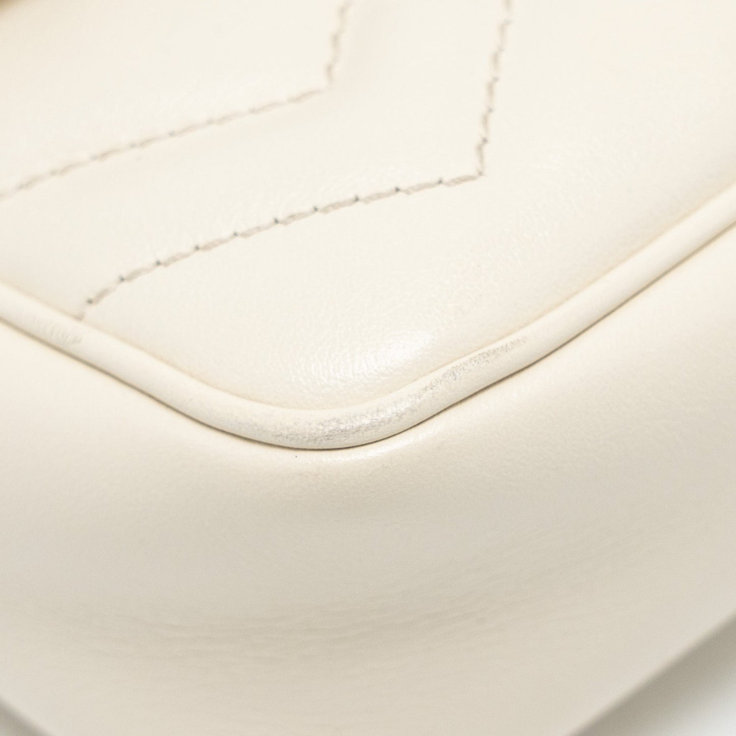 Gucci GG Marmont Super Mini Calfskin White