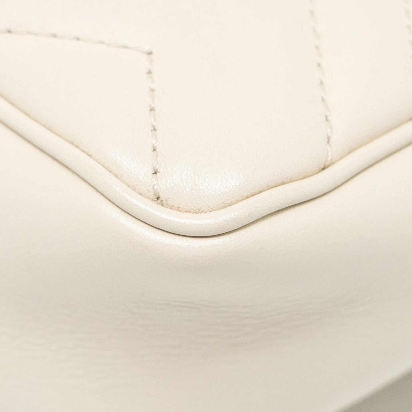 Gucci GG Marmont Super Mini Calfskin White