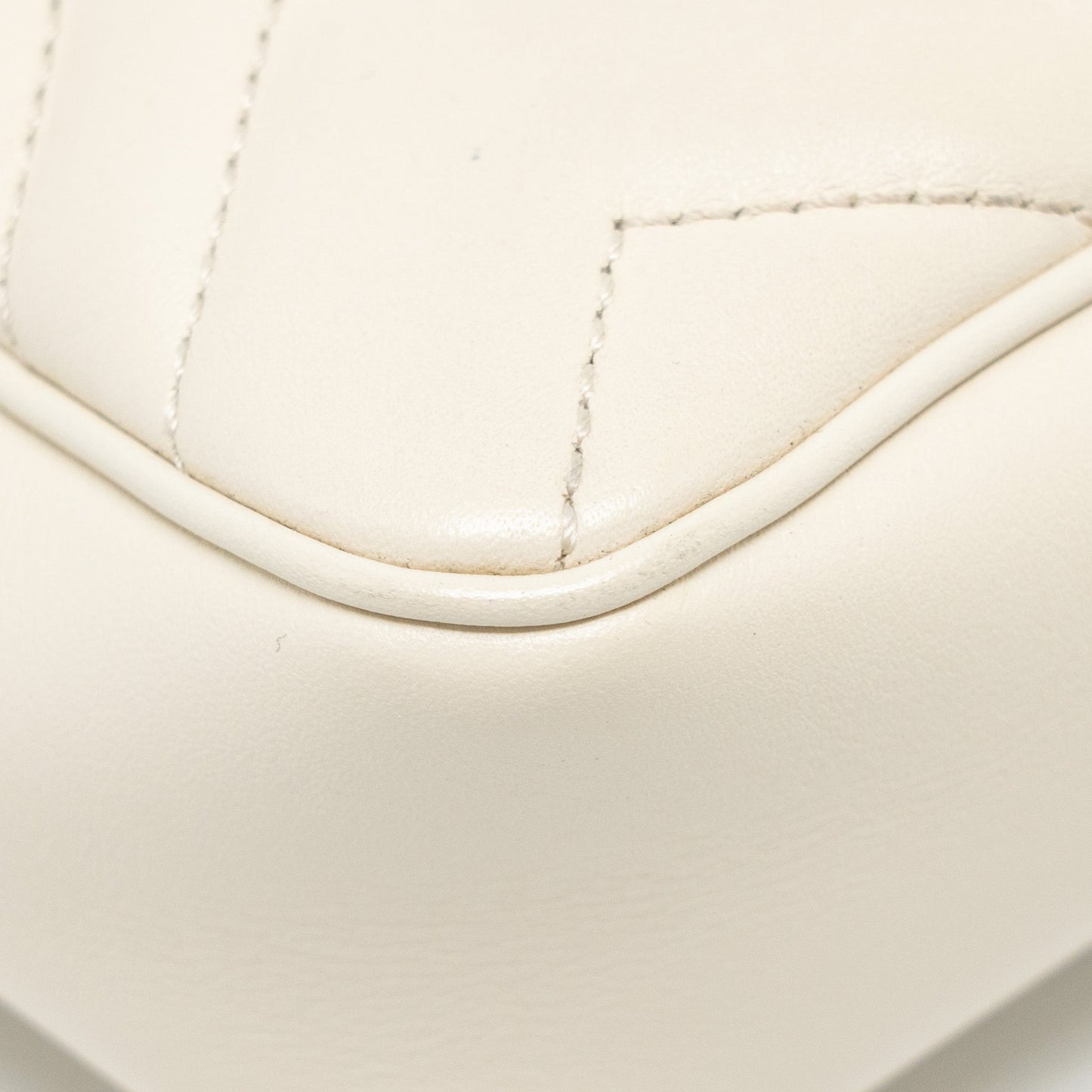 Gucci GG Marmont Super Mini Calfskin White