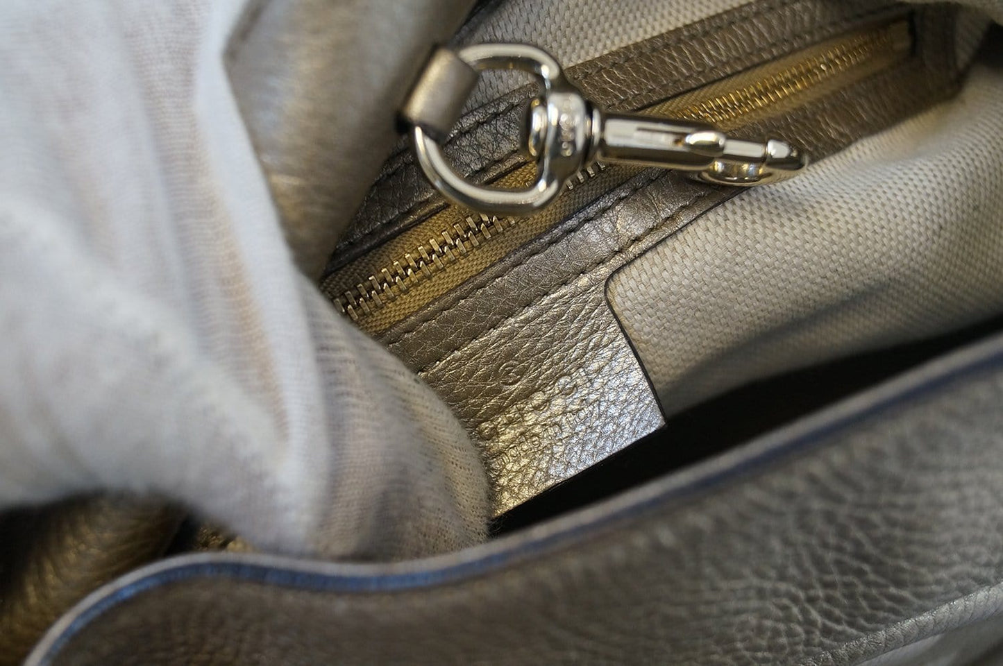GUCCI Gold Pebbled Leather Soho Chain Tote Bag