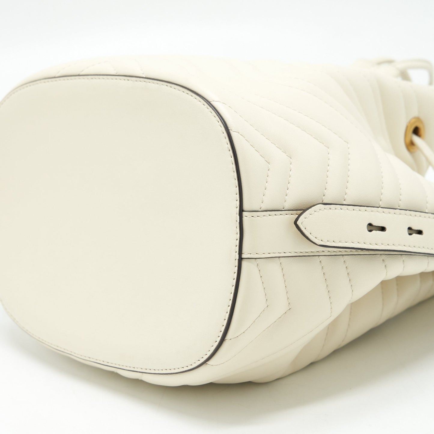 Gucci Bucket Bag White