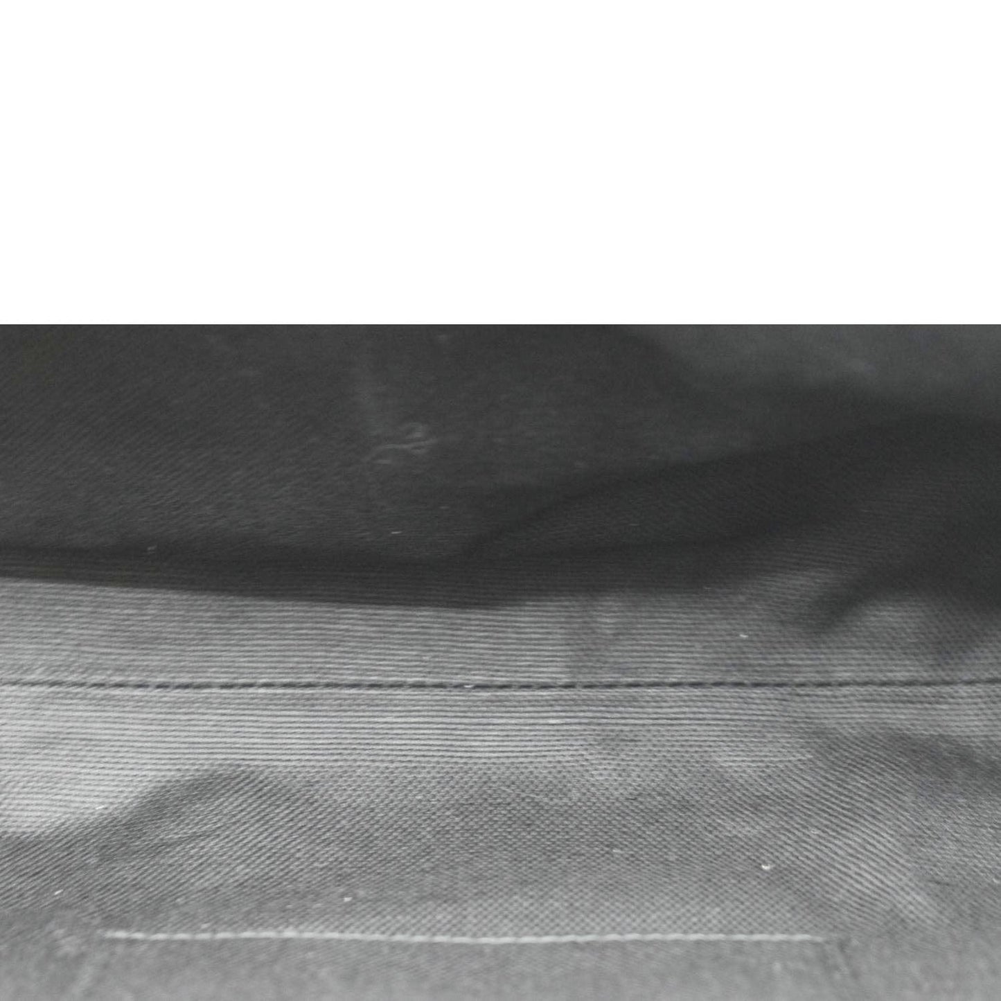 GUCCI East West GG Supreme Web Messenger Bag Black 474139