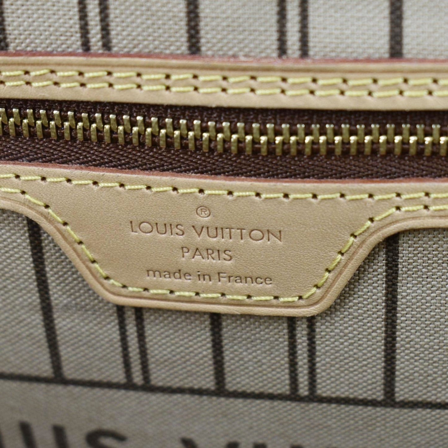 LOUIS VUITTON Neverfull MM Monogram Canvas Tote Bag Brown