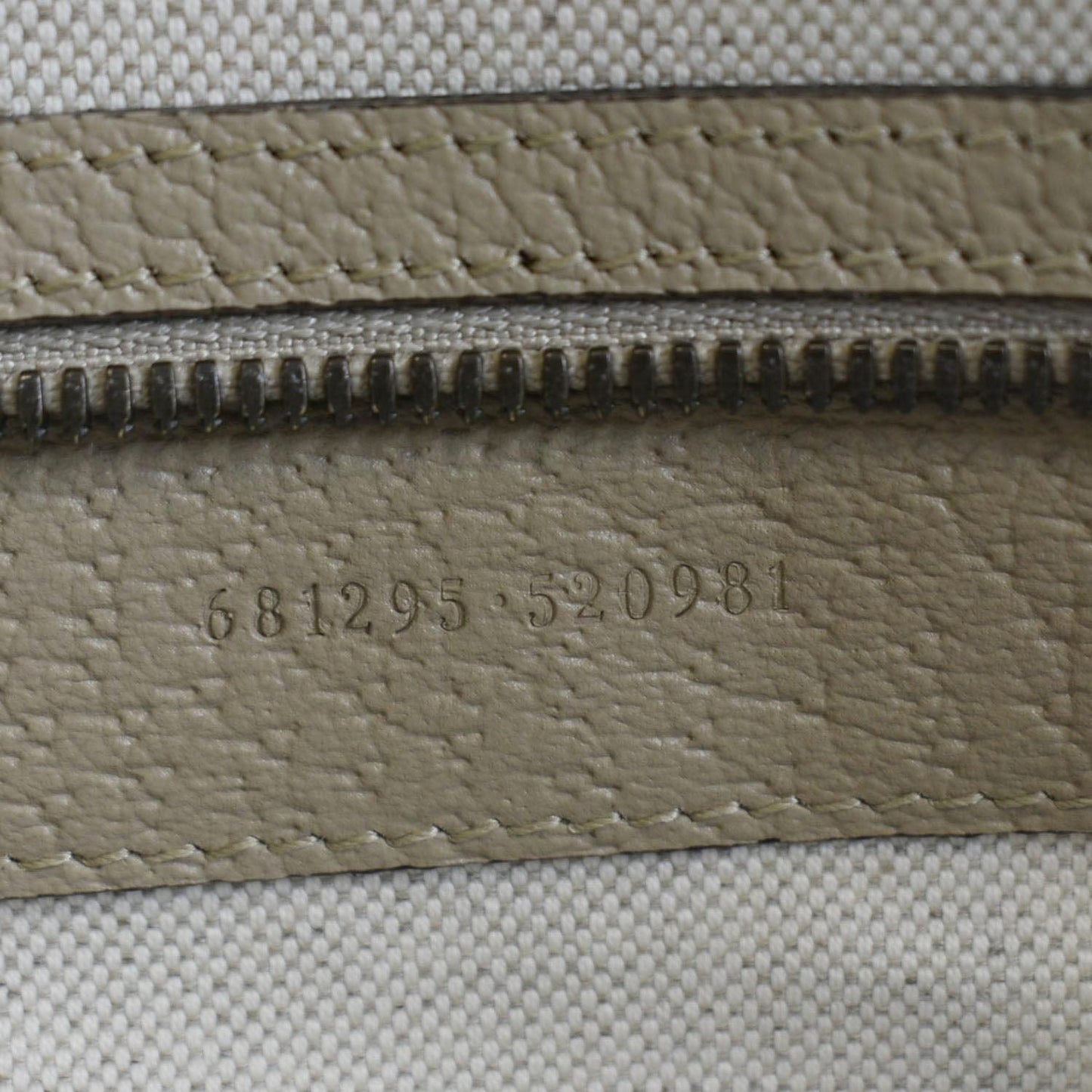 GUCCI Ophidia GG Supreme Canvas Duffle Bag Beige 681295
