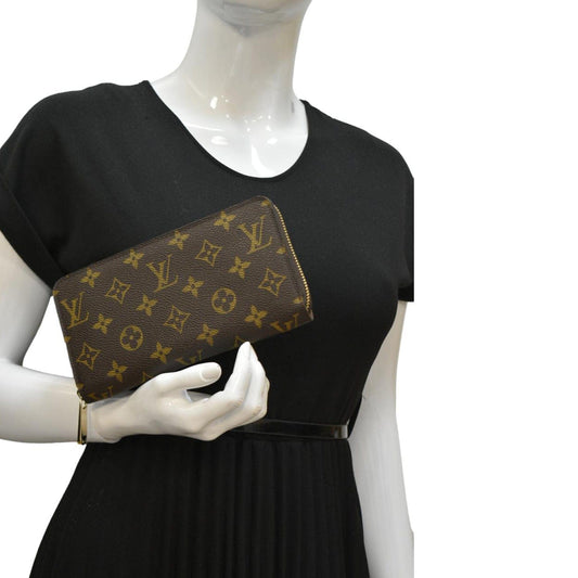 LOUIS VUITTON Monogram Canvas Zippy Wallet Brown