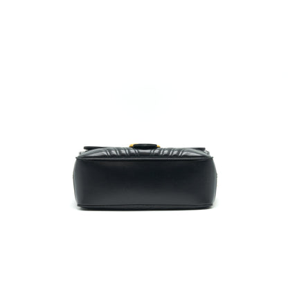 GUCCI GG MARMONT MATELASSÉ SHOULDER BAG BLACK
