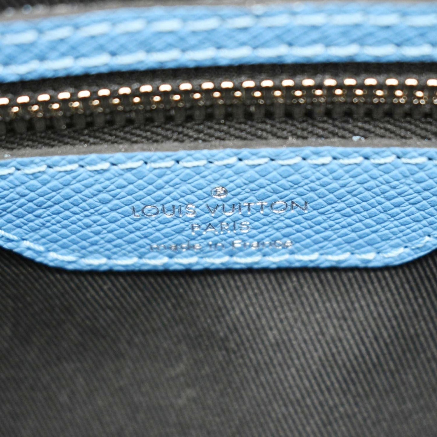 LOUIS VUITTON Keepall 50 Bandouliere Monogram Taiga Leather Travel Bag Blue