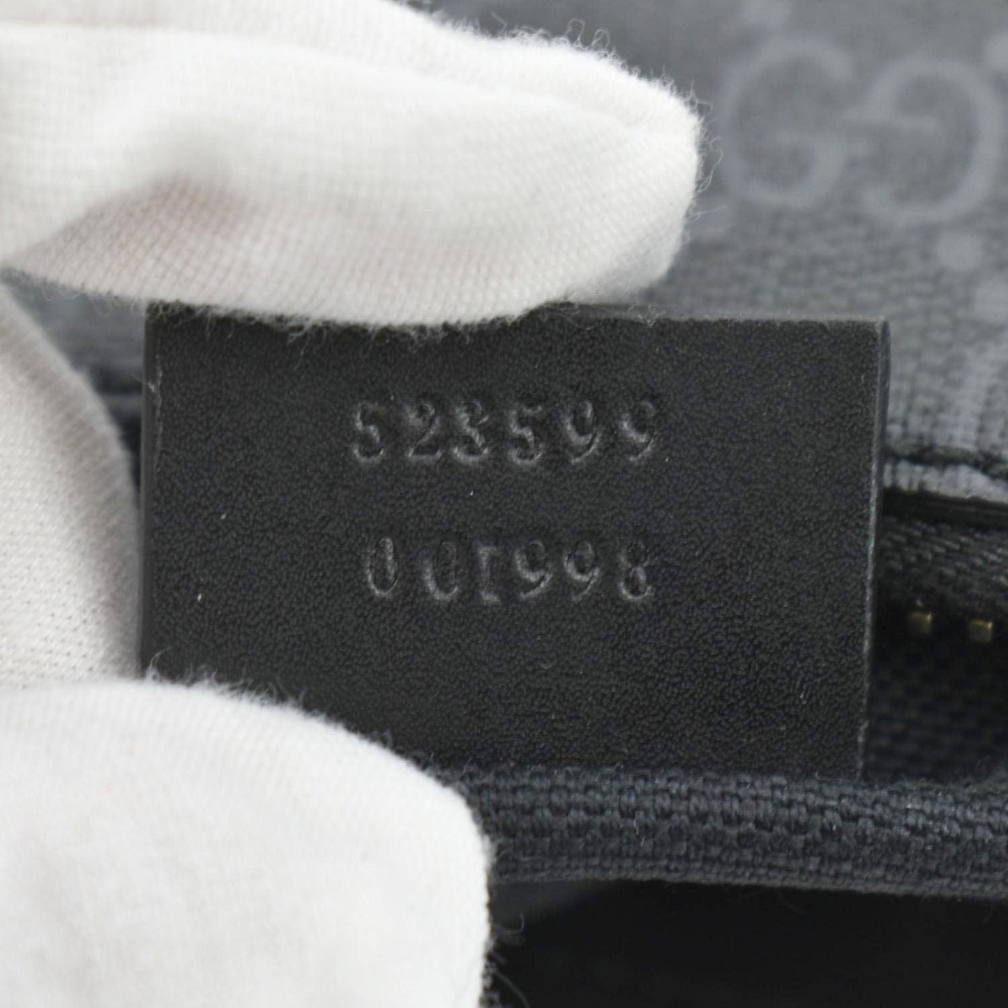 GUCCI Small GG Supreme Canvas Messenger Bag Black 523599