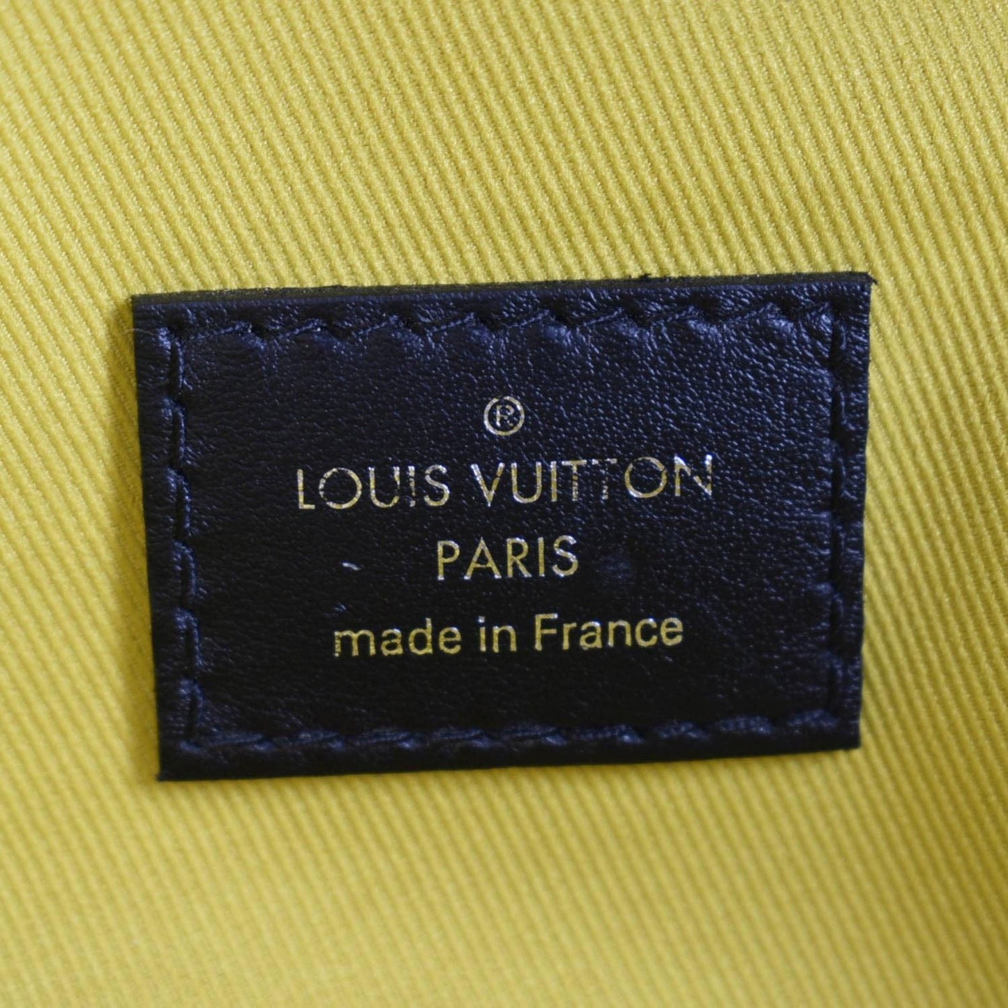 LOUIS VUITTON Rainbow Logo Discovery Damier Graphite BumBag Black