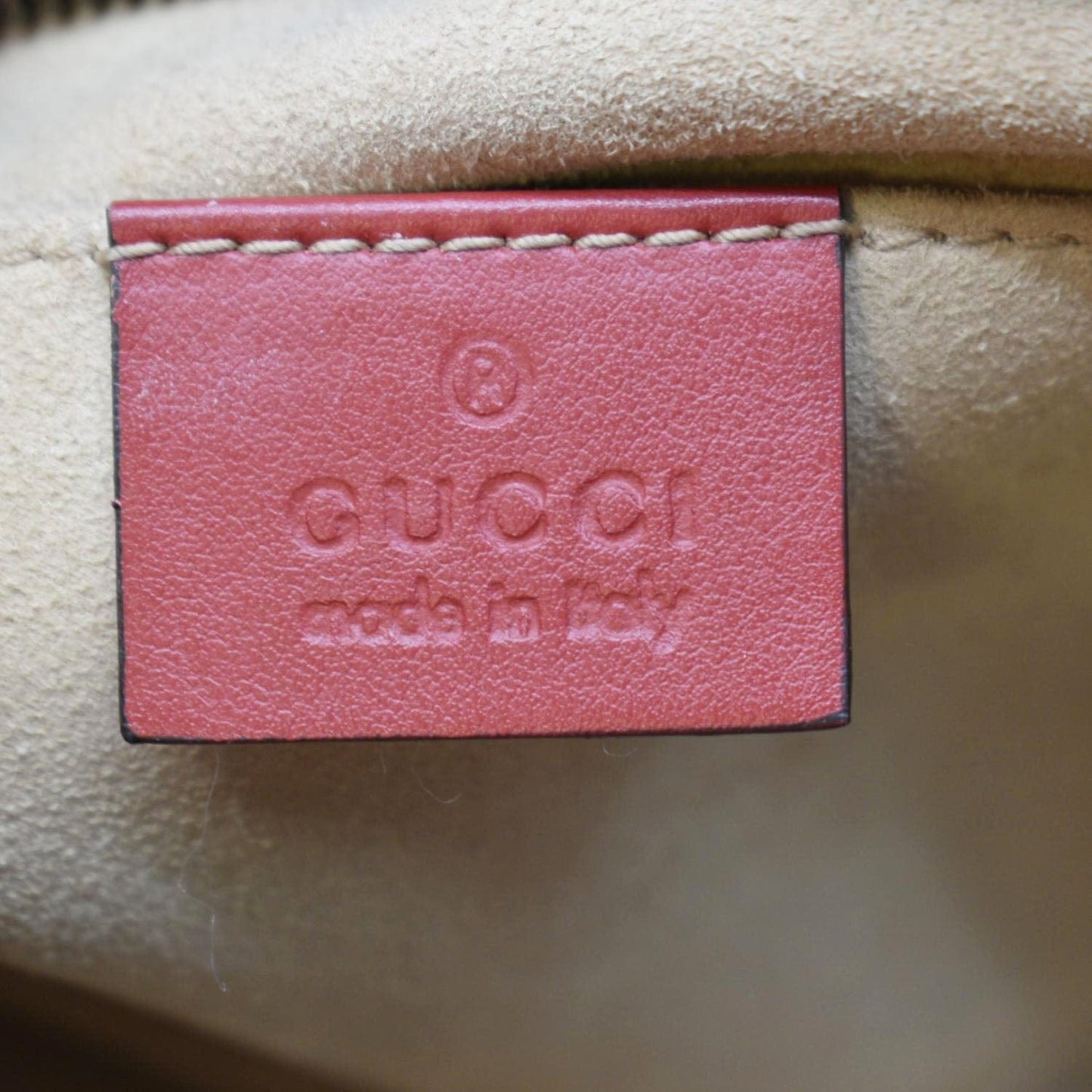 GUCCI GG Marmont Small Matelasse Chevron Leather Crossbody Camera Bag Red 447632