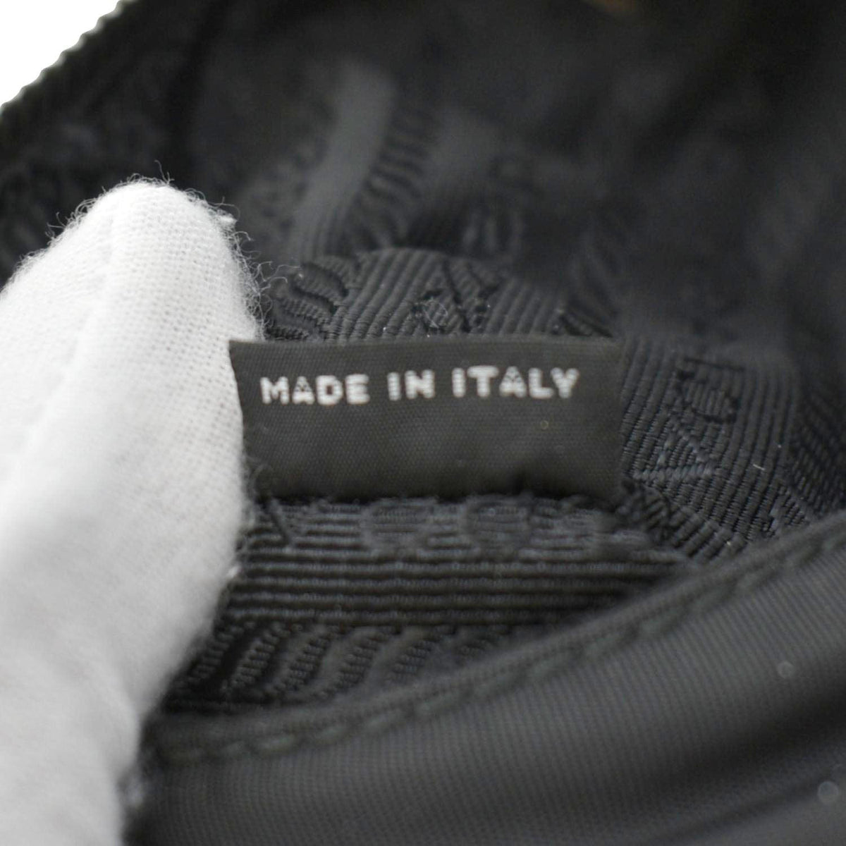 PRADA Re-Edition 2005 Re-Nylon Shoulder Bag Black