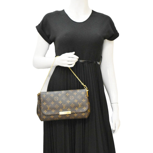 LOUIS VUITTON Favorite MM Monogram Canvas Shoulder Bag Brown