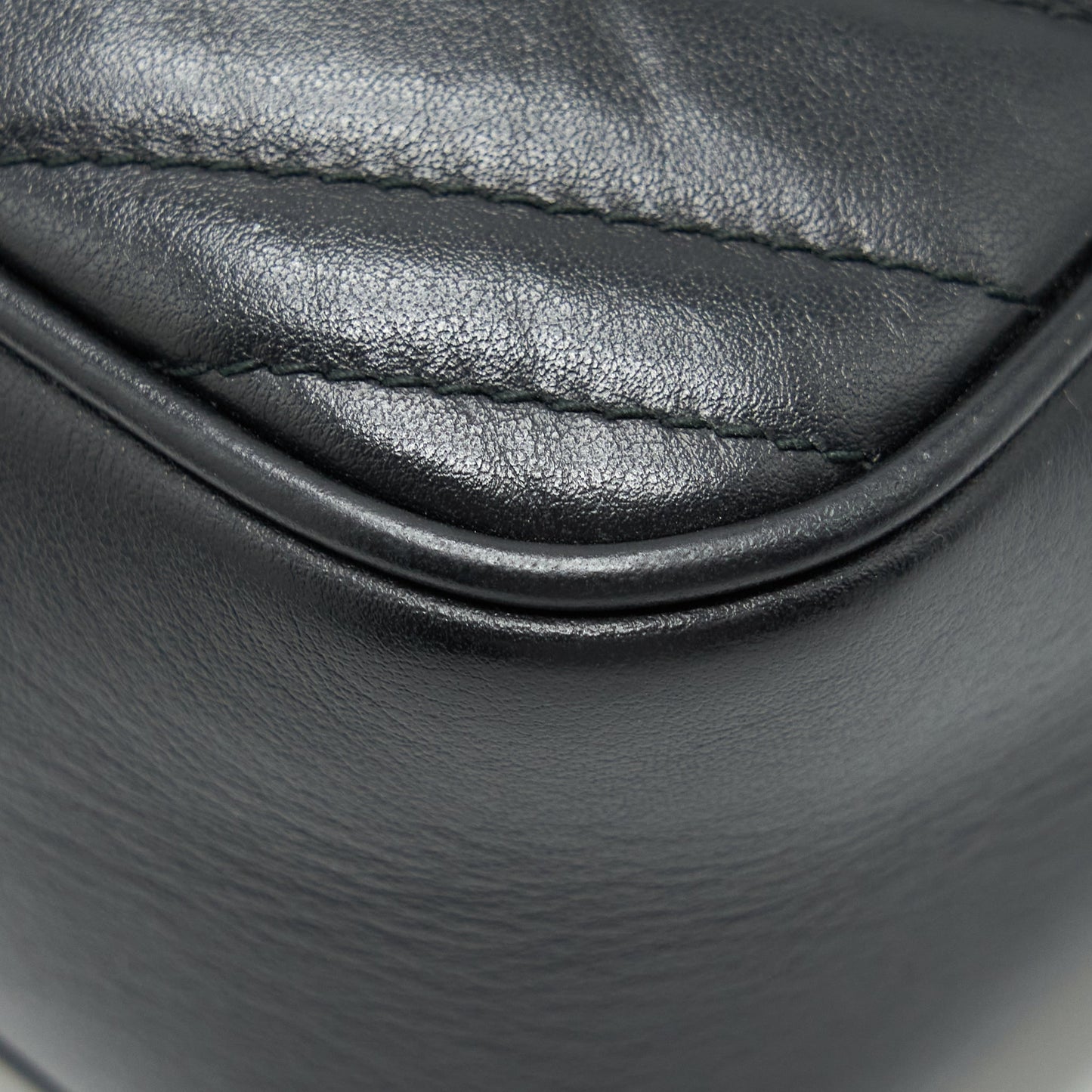 Gucci GG Marmont Matelasse Shoulder Bag Black