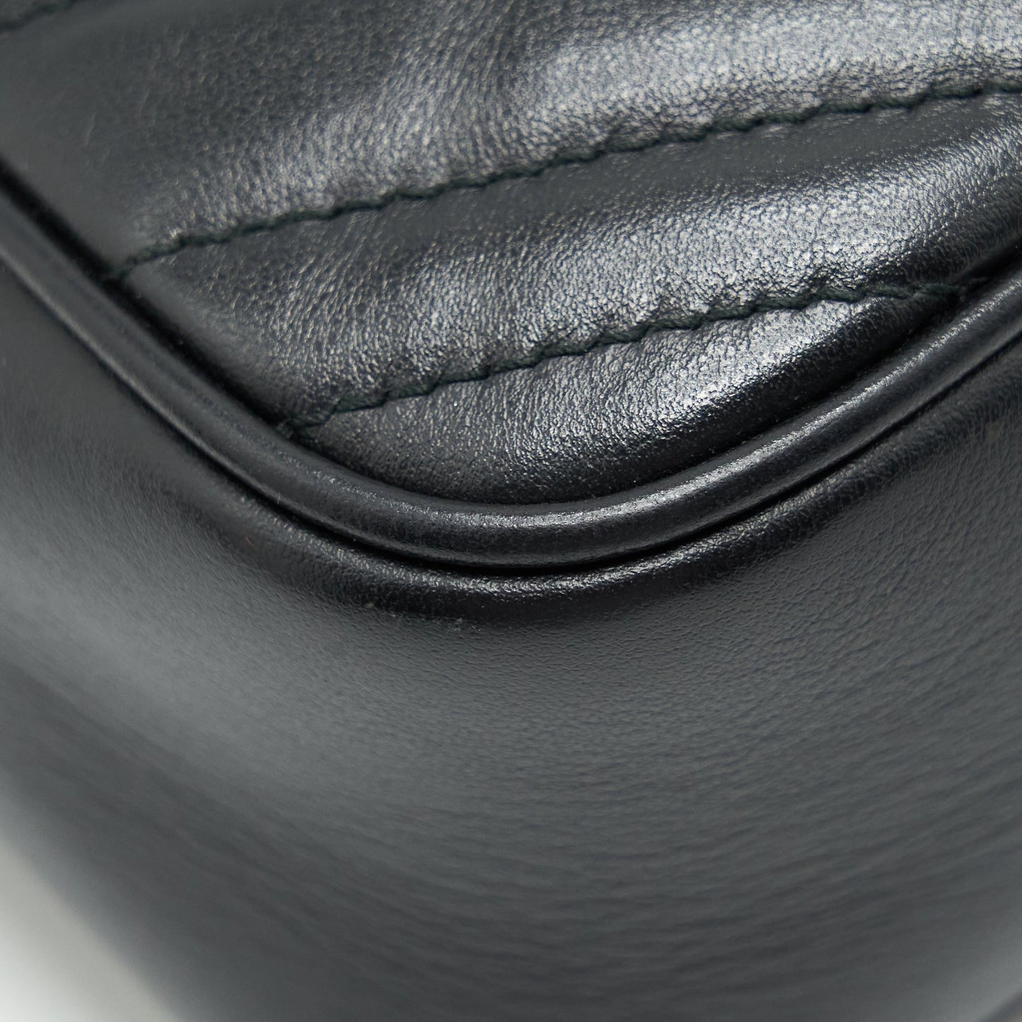 Gucci GG Marmont Matelasse Shoulder Bag Black