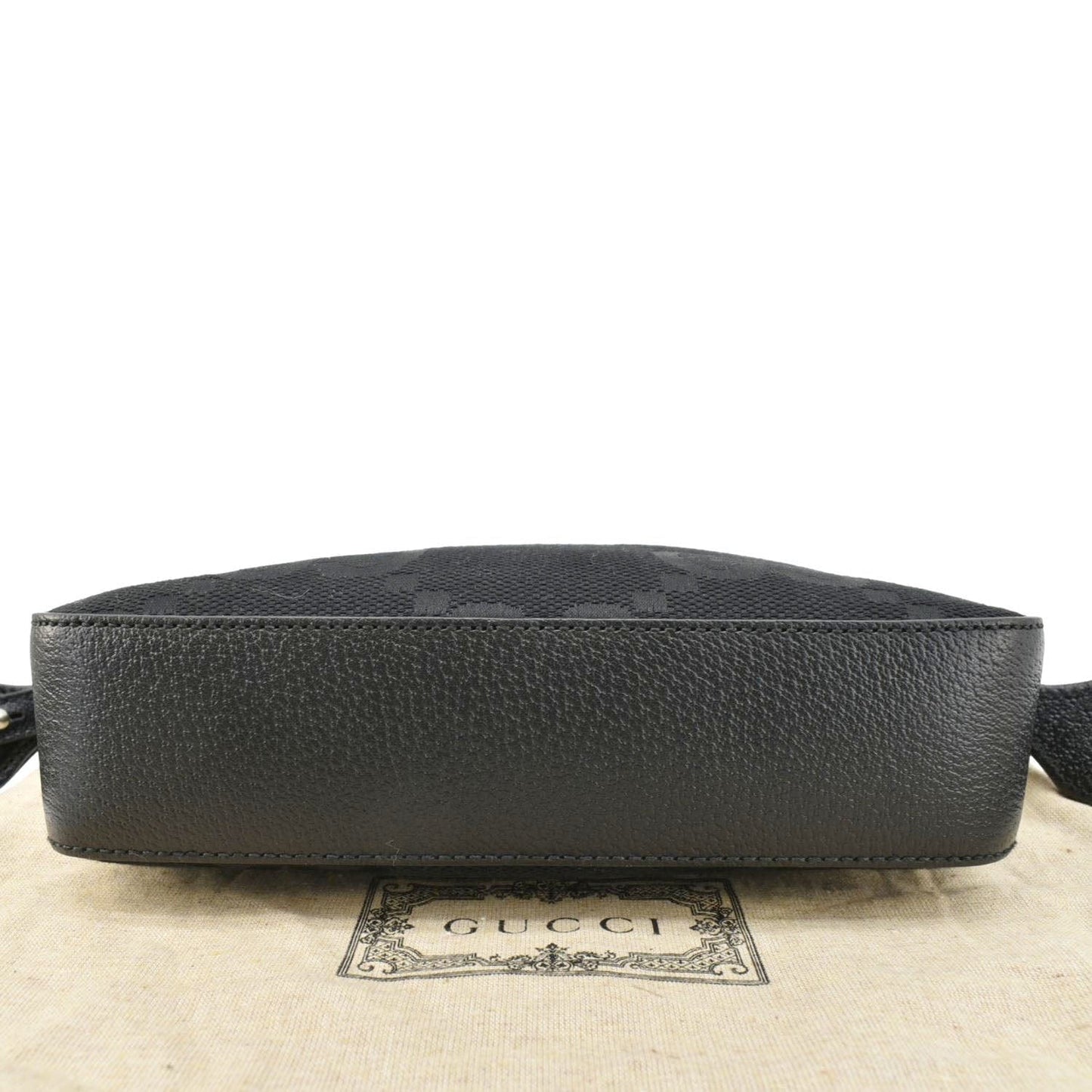 GUCCI  jumbo GG Canvas Messenger Bag Black 675891