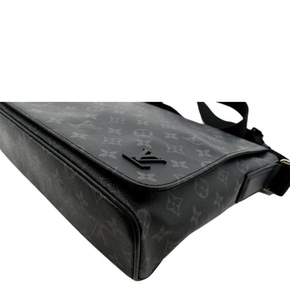 LOUIS VUITTON District PM Monogram Eclipse Messenger Bag Black