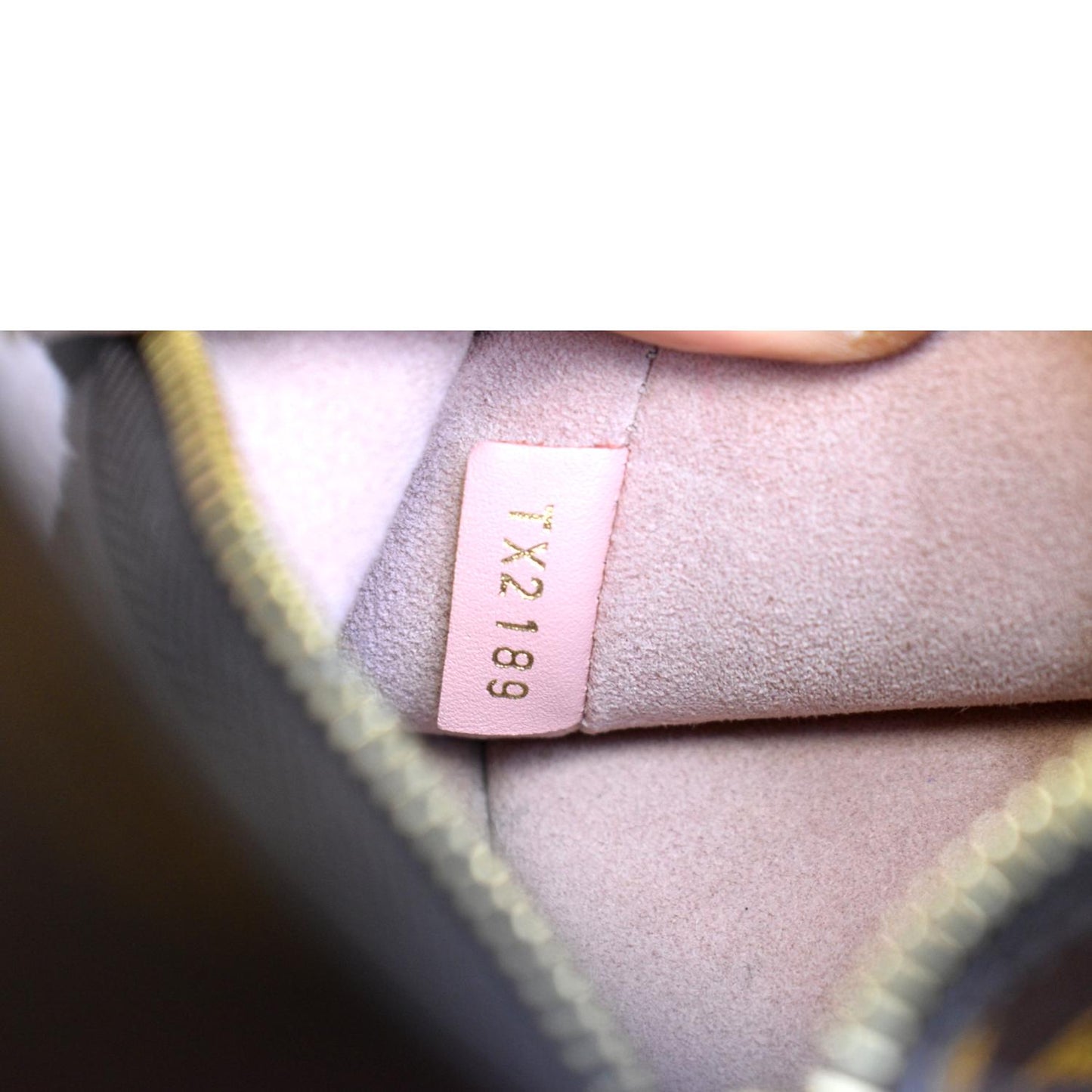 LOUIS VUITTON Neonoe MM Monogram Canvas Shoulder Bag Pink