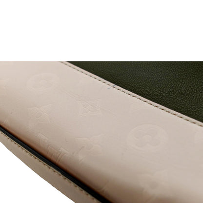 LOUIS VUITTON Very Calfskin Leather Saddle Shoulder Bag Khaki Green
