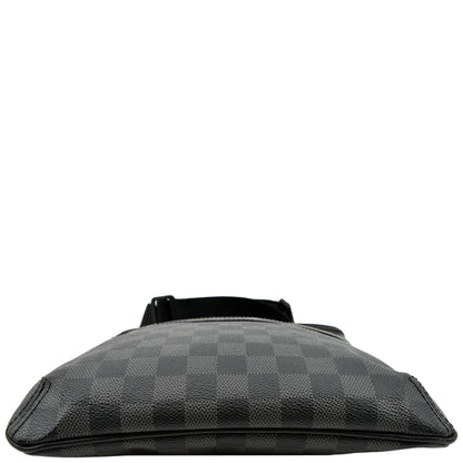 LOUIS VUITTON Bosphore Pochette Damier Graphite Messenger Bag Black