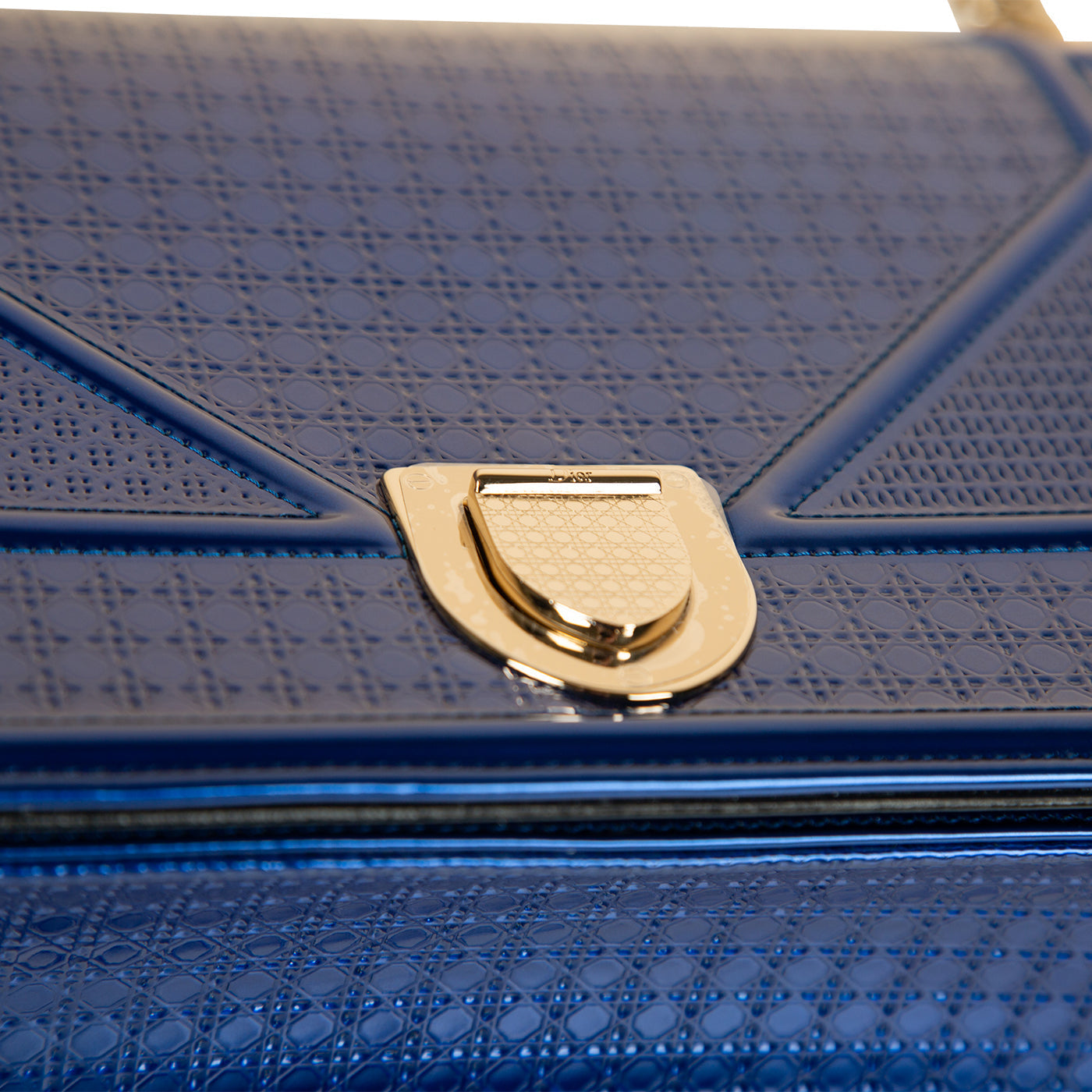 Diorama - Metallic Cannage