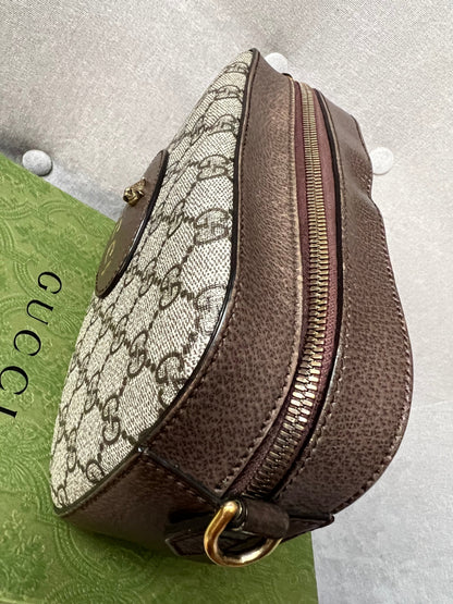 Gucci Neo Vintage GG Supreme Messenger Bag (RRP £1060)