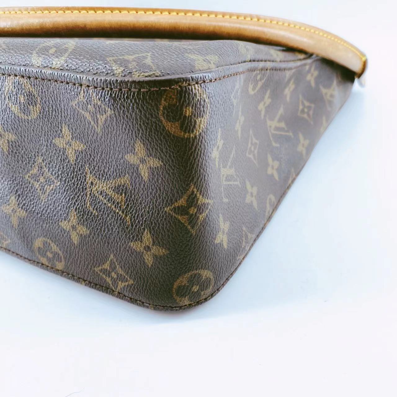 Louis Vuitton Looping GM TWS