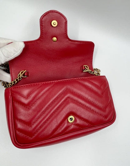 Gucci GG Marmont Super Mini Bag