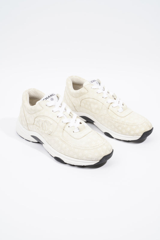 Chanel CC Logo Cream   White Suede EU 39.5 UK 6.5