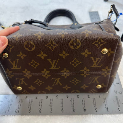 Handbag Designer By Louis Vuitton  Size: Large