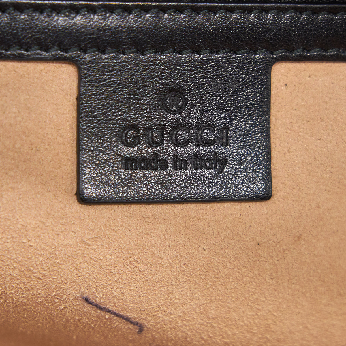 Gucci GG Marmont Matelassé Shoulder Bag