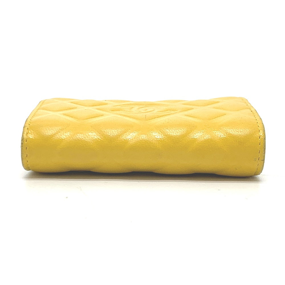 Chanel 30 Yellow Elegant Handbag 2
