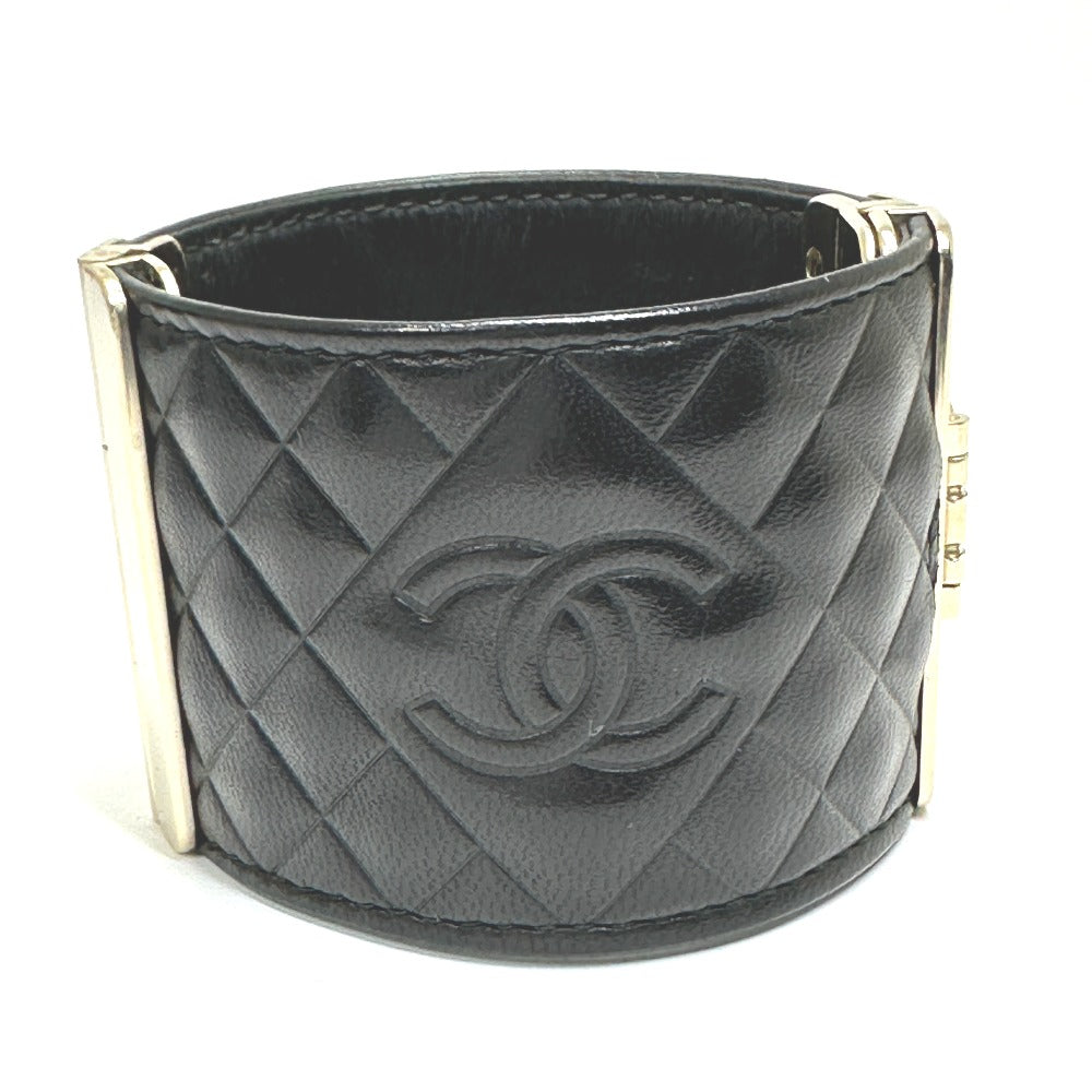 Chanel 30 Leather Black Handbag 4