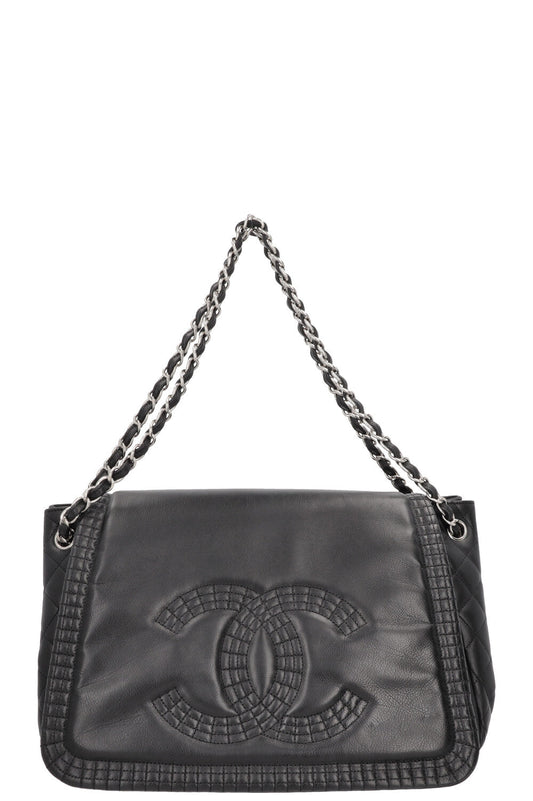 CHANEL CC Flap Bag Leather Black