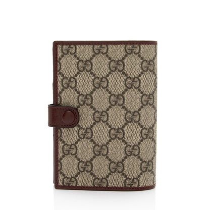 Gucci GG Supreme Interlocking G Passport Cover (SHF-mQsJIh)