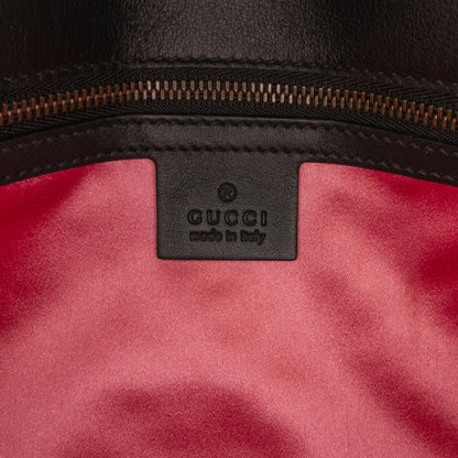 Gucci Small GG Marmont Matelasse Crossbody (SHG-UKnsD6)