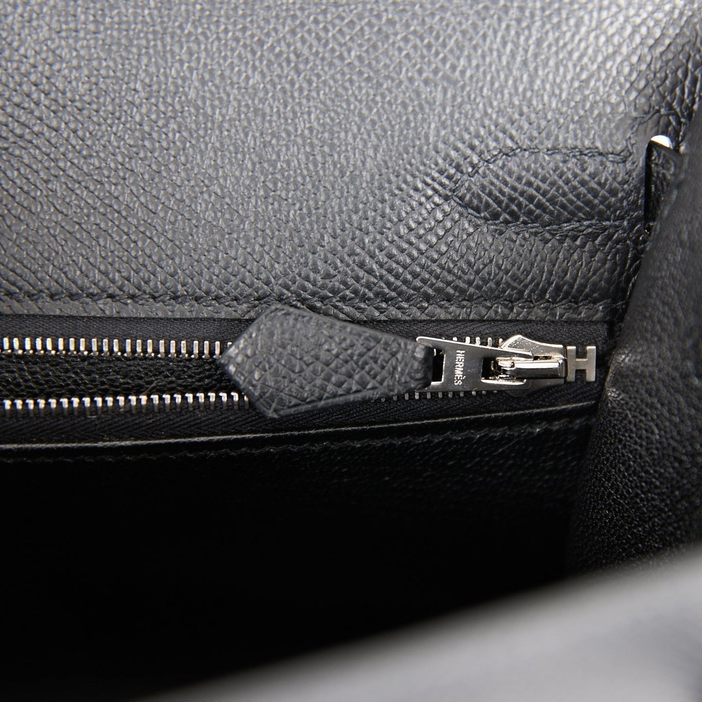 Hermes Kelly 25 Sellier Black Epsom Palladium Hardware