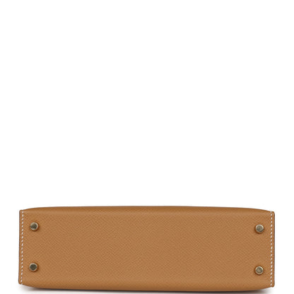 Hermes Special Order (HSS) Kelly 20 Sellier Biscuit and Craie Epsom Permabrass Hardware