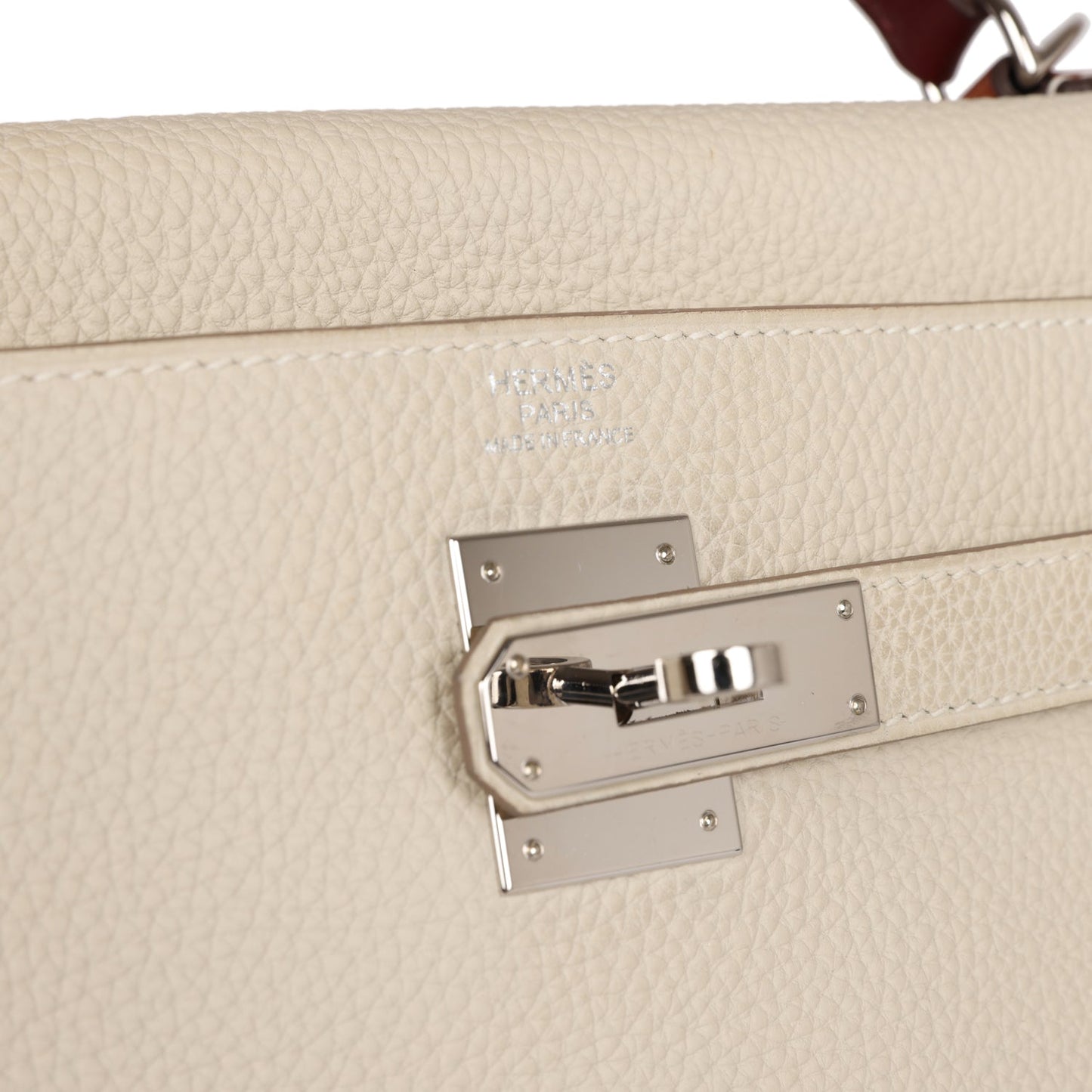 Pre-owned Hermes Kelly Retourne 32 Craie Au Gallop Togo Palladium Hardware