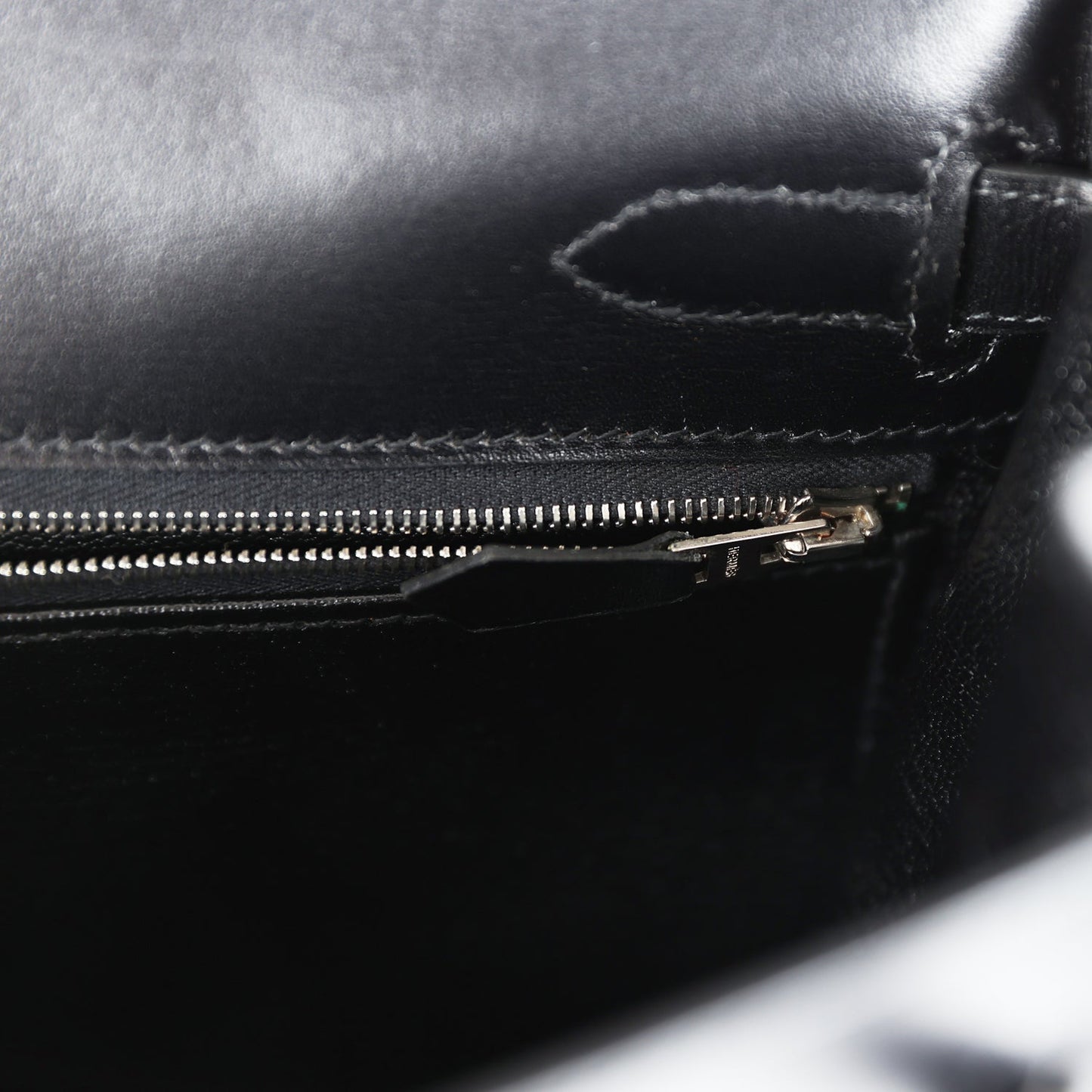 Pre-owned Hermes Rare Kelly Retourne 32 SO BLACK Box Black Hardware