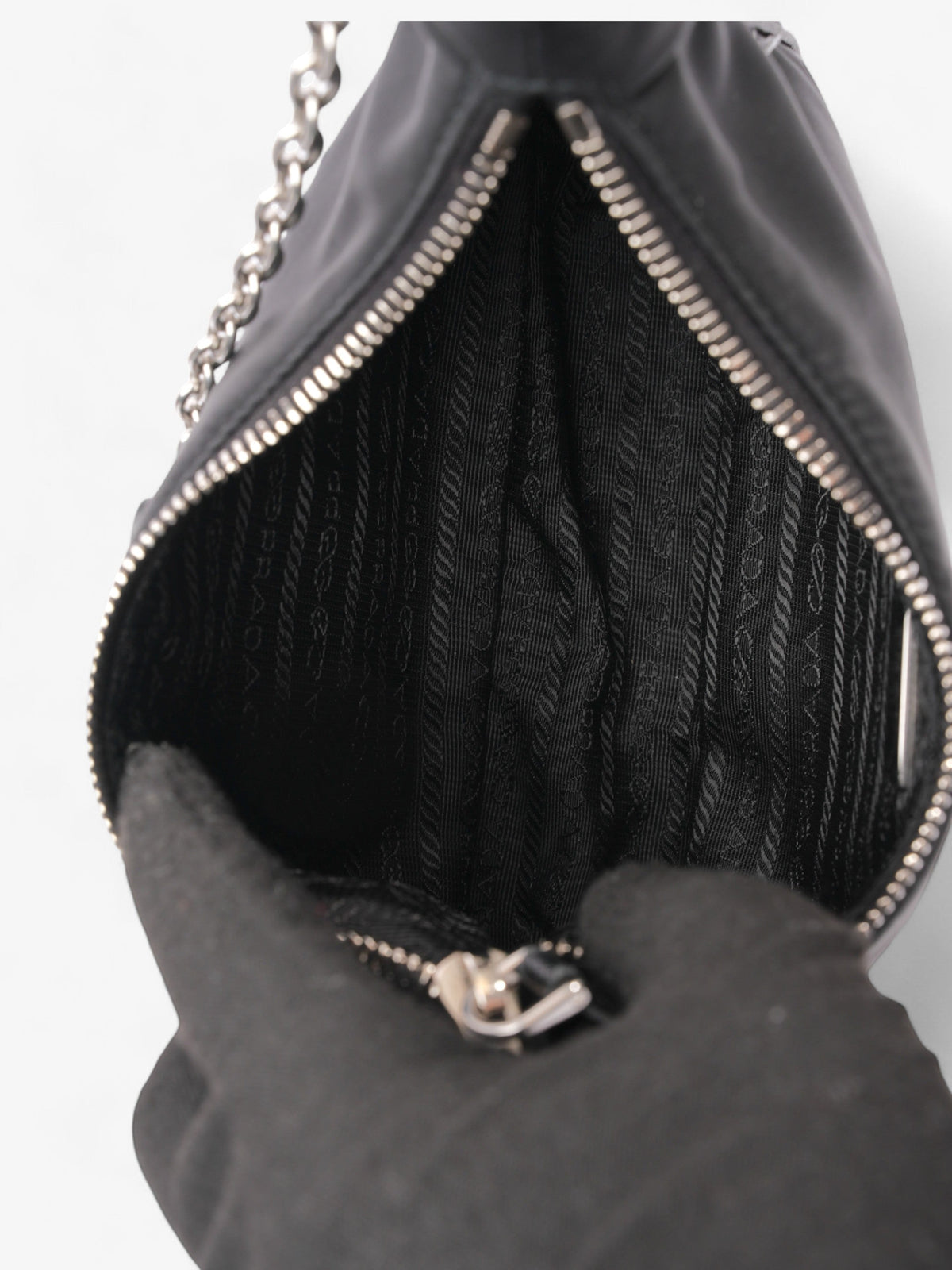Prada Re-Edition 2005 Black Nylon