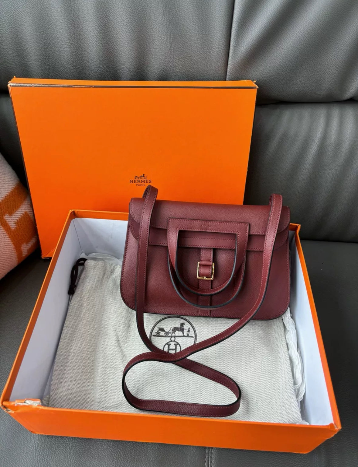 Pre-owned Halzan 25 57 Bordeaux Evercolor Leather Golden Hw, 2020 (Y Stamp), Full Set