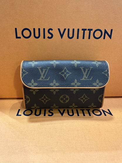 Louis Vuitton - pochette Florentine