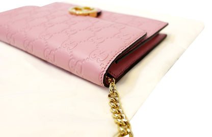 GUCCI Icon Gucci Signature Chain wallet Light Pink