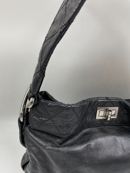 Chanel Twist Leather Shoulder Bag
