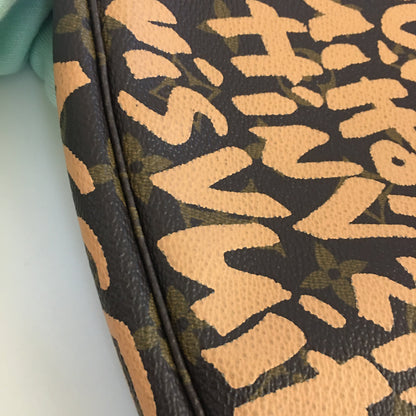 LOUIS VUITTON Limited Edition x Stephen Sprouse Graffiti Pochette Accessorie bag