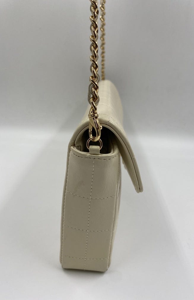 Chanel Flap Leather Gold Shoulder Bag 3