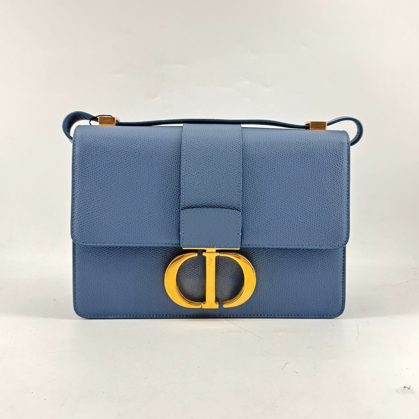 Christian Dior  Blue Montaigne 30
